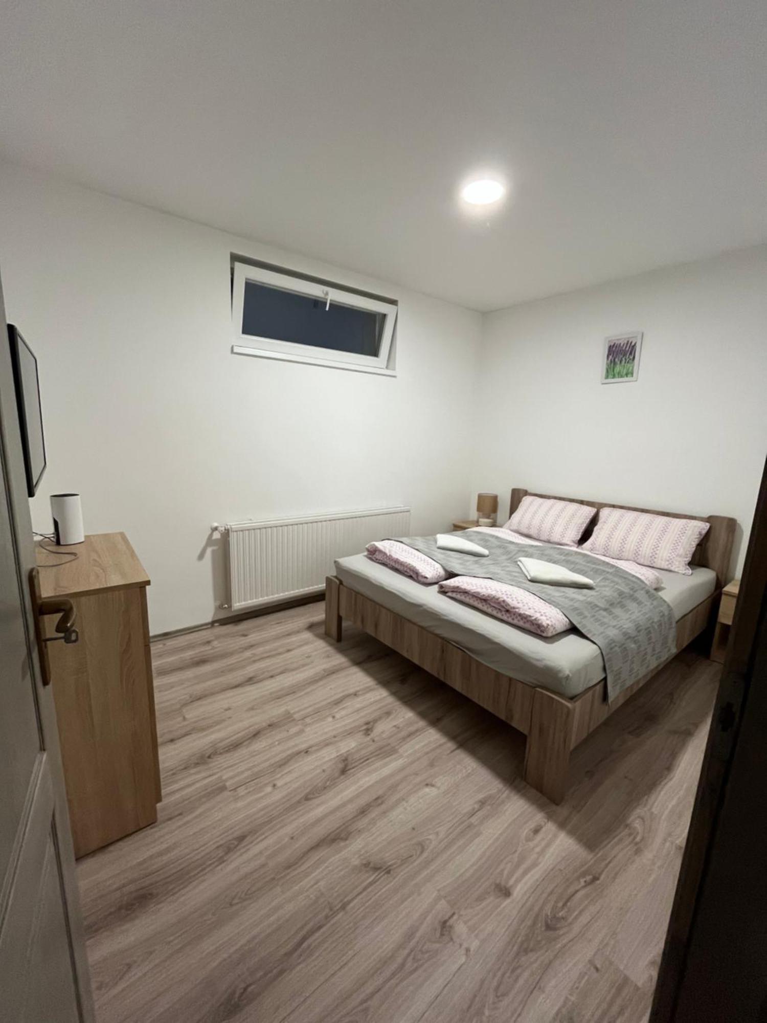 Mini Zoo Apartman Nagykanizsa Buitenkant foto
