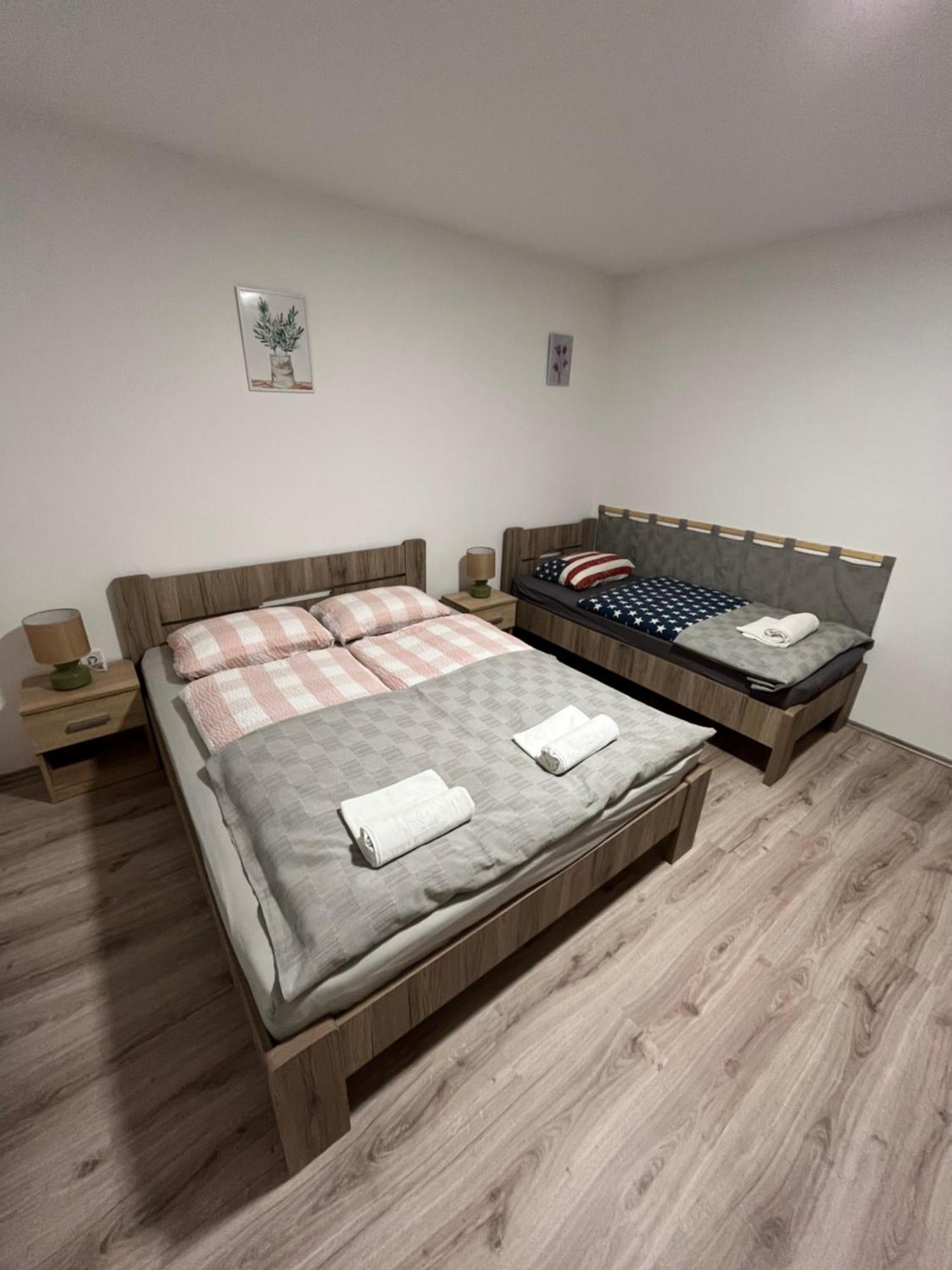 Mini Zoo Apartman Nagykanizsa Buitenkant foto